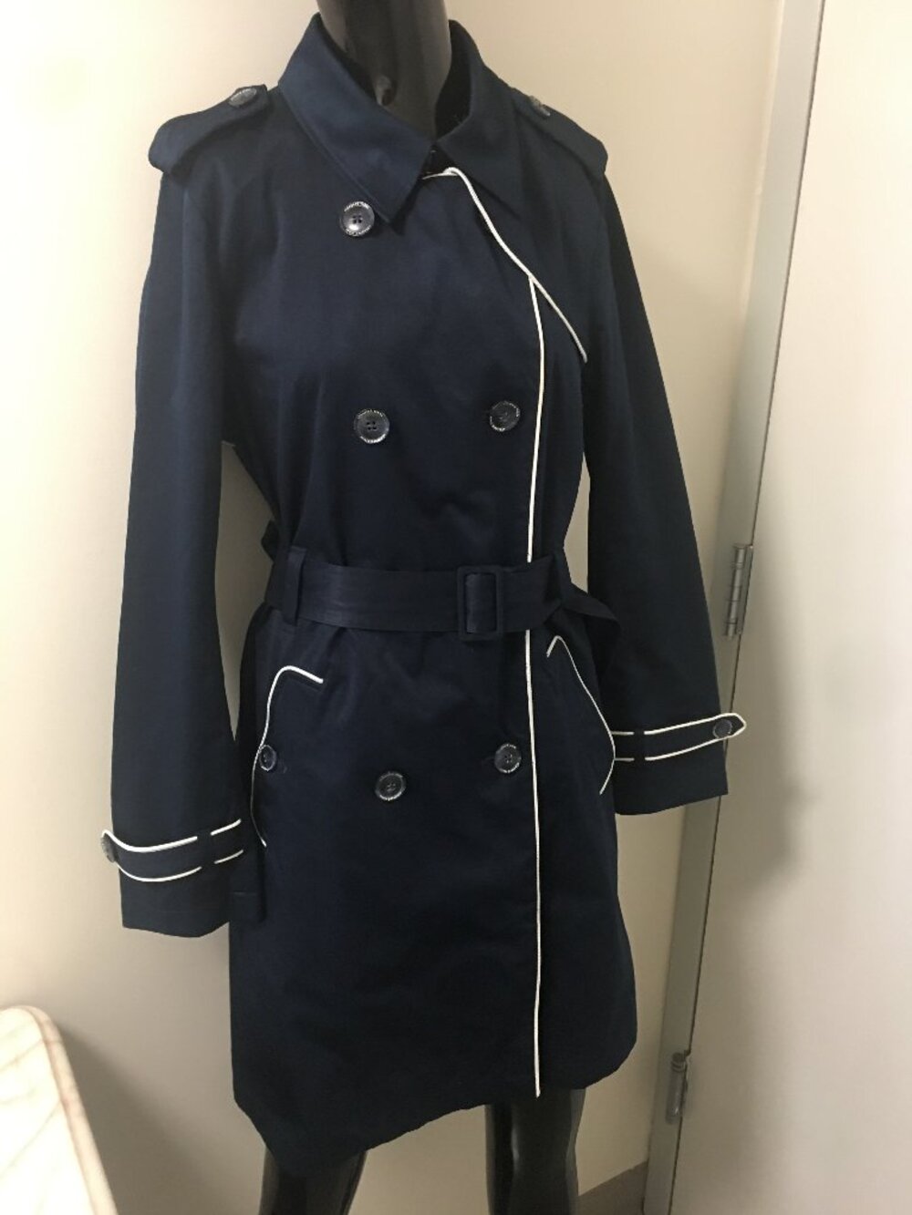 Vineyard Vines Classic Navy belted trench coat